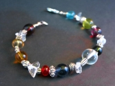 Armband mit bunten Glasperlen und Bergkristall UNIKAT - Bunter Glasschmuck